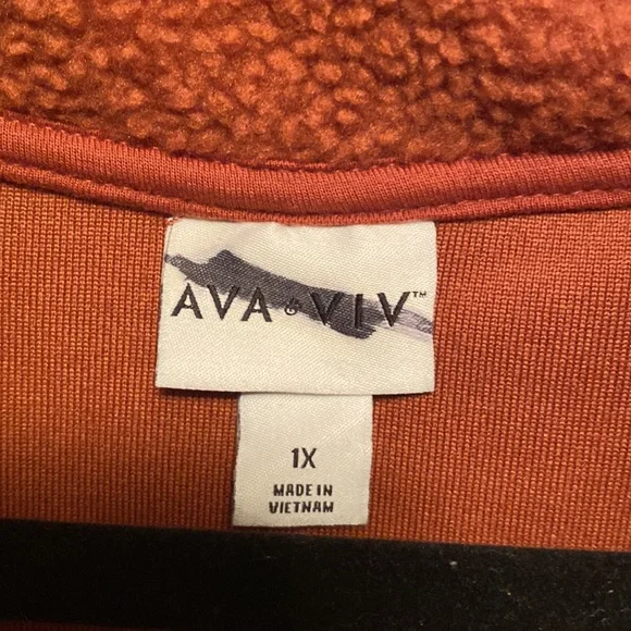 NWOT Ava & Viv Rust Pull On Fleece…size 1X - Picture 4 of 5